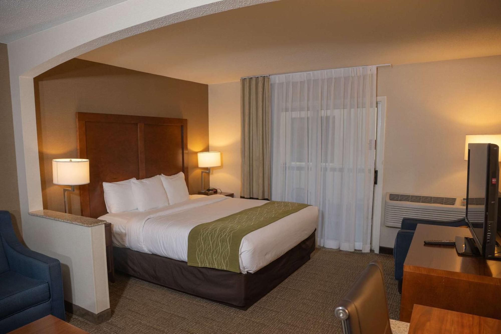 Comfort Inn&Suites Erie Kearsarge Extérieur photo