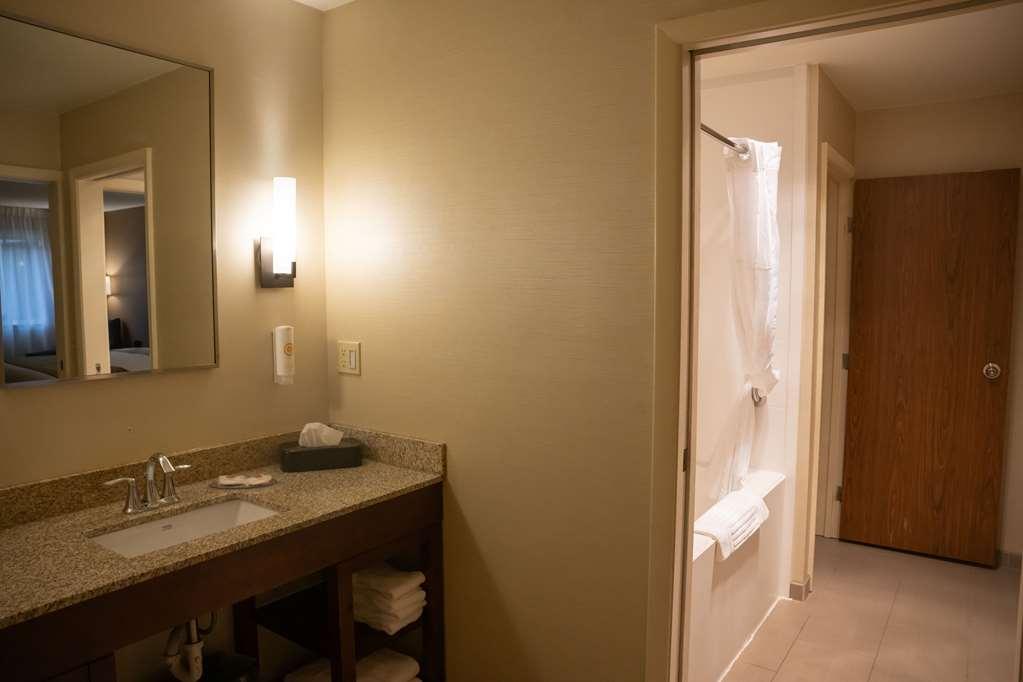 Comfort Inn&Suites Erie Kearsarge Chambre photo