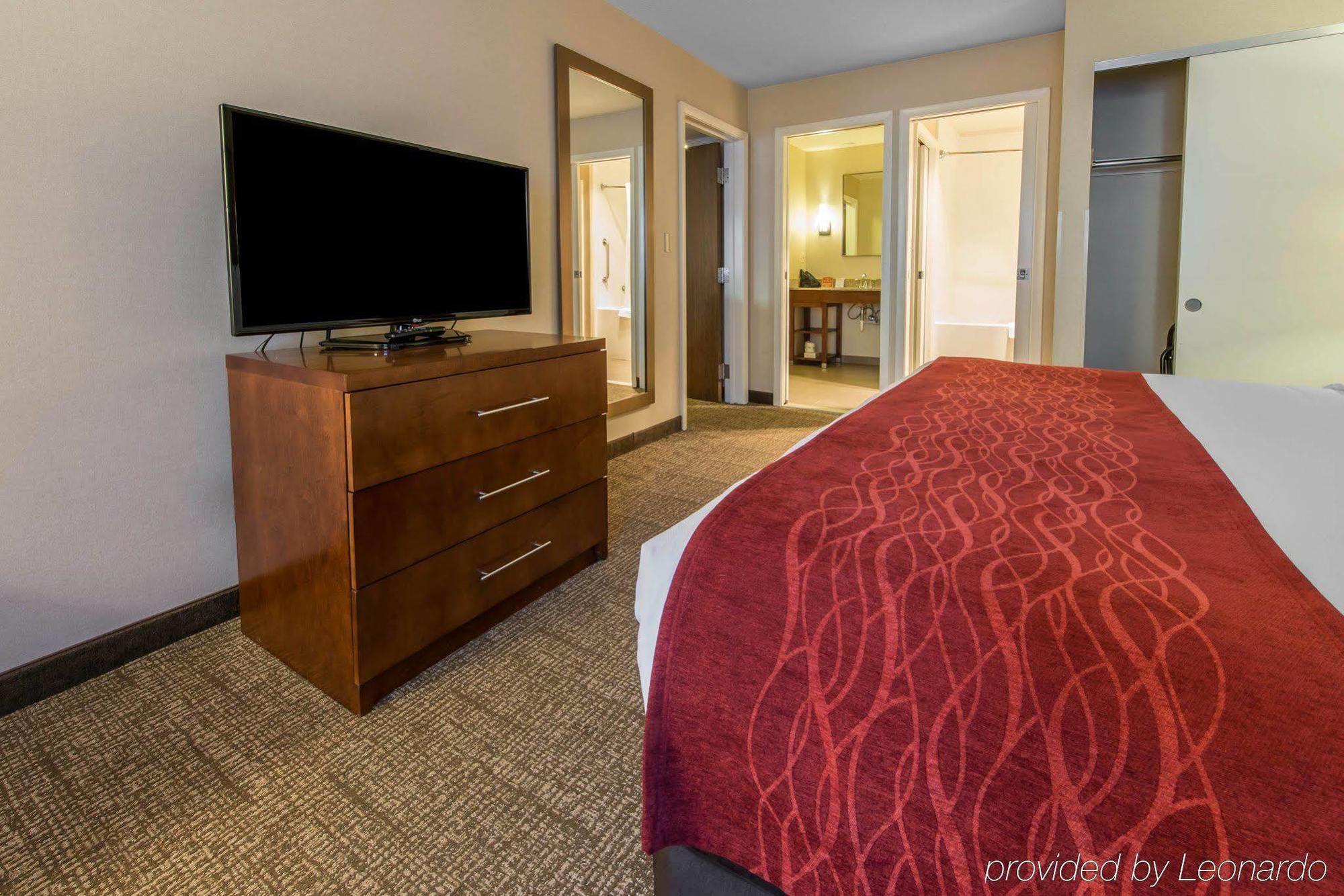 Comfort Inn&Suites Erie Kearsarge Extérieur photo