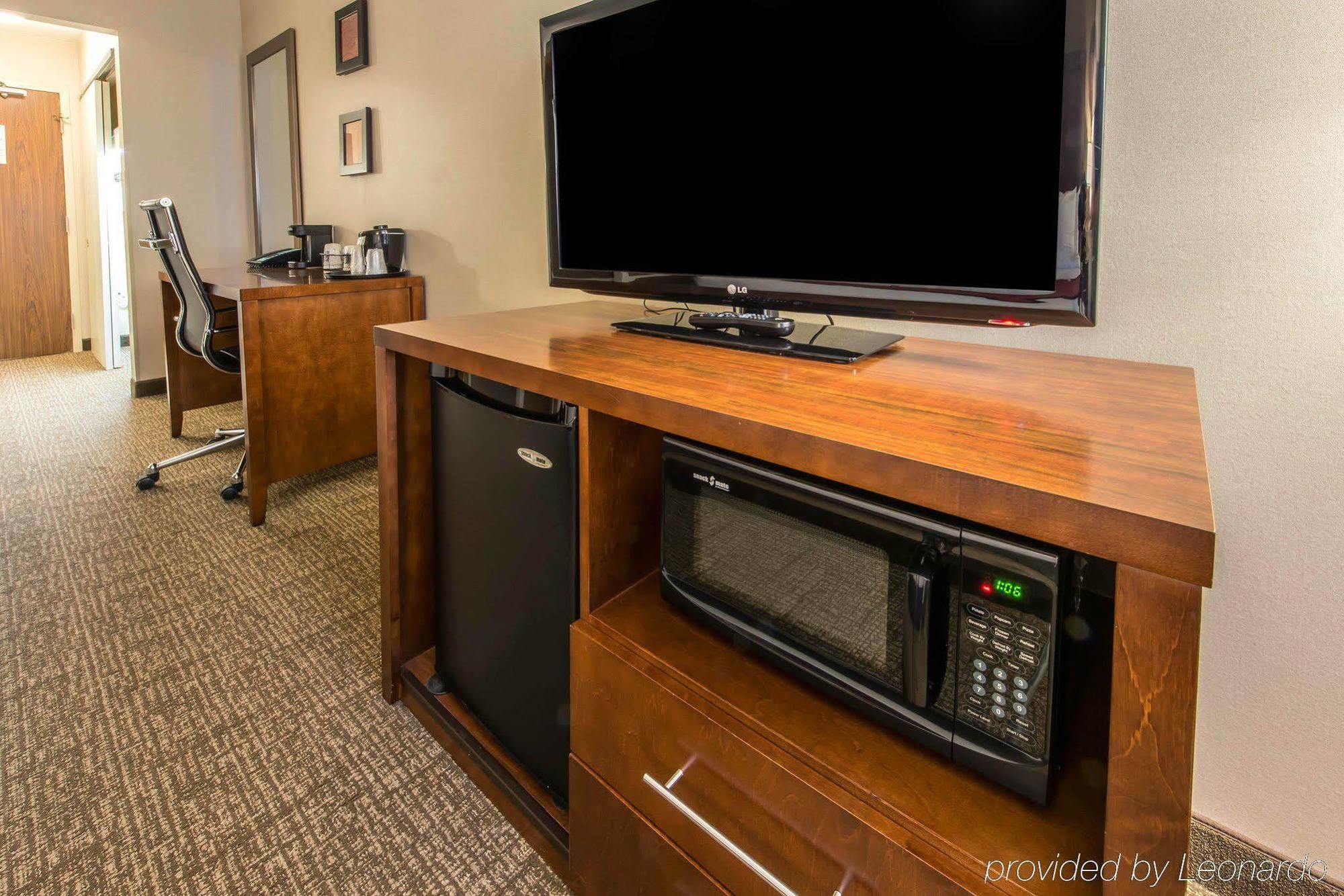 Comfort Inn&Suites Erie Kearsarge Extérieur photo
